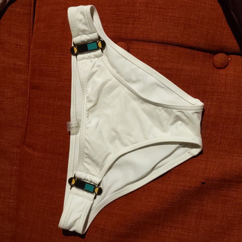 Victorias Secret bikini bottom. (#0927)